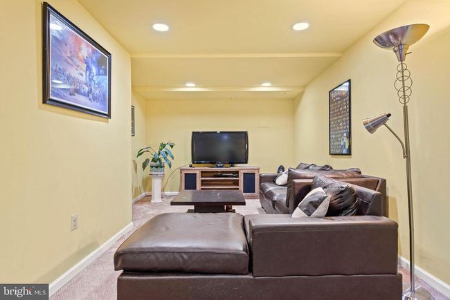 749 Castlewood Dr, House other with 4 bedrooms, 3 bathrooms and null parking in DRESHER PA | Image 29