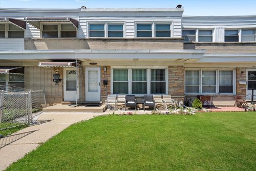 unit-b-8827 Washington St, Niles, IL, 60714-1776 | Card Image