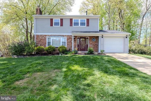 6526 Greenview Ln, SPRINGFIELD, VA, 22152-2921 | Card Image