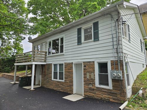 16 Riverview St, North Aurora, IL, 60542-1717 | Card Image