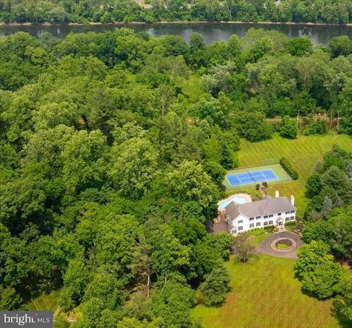 1558 River Rd, NEW HOPE, PA, 18938-9267 | Card Image