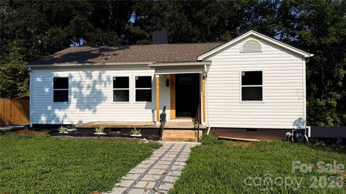 521 Gold St, Shelby, NC, 28150-5637 | Card Image