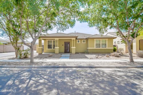 3327 E Ivanhoe St, Gilbert, AZ, 85295-3407 | Card Image