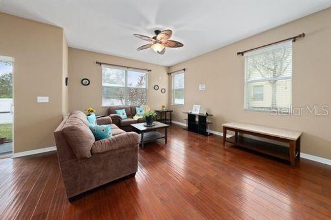 8609 Fiddleleaf Ct, Townhouse with 3 bedrooms, 3 bathrooms and null parking in TAMPA FL | Image 6