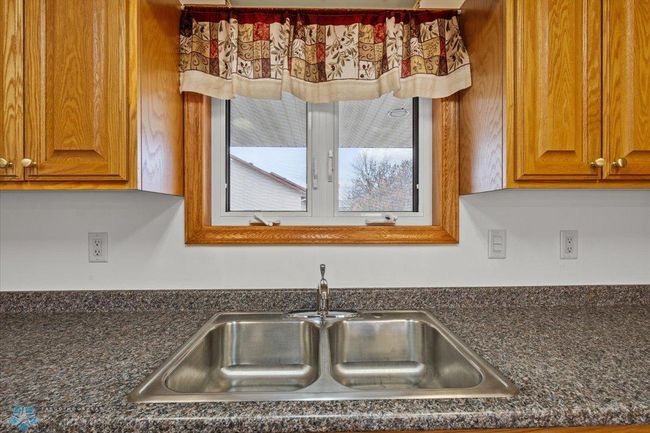 Kitchen | Image 5