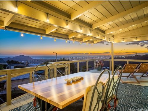 1947 Alaeloa St, Honolulu, HI, 96821-1018 | Card Image