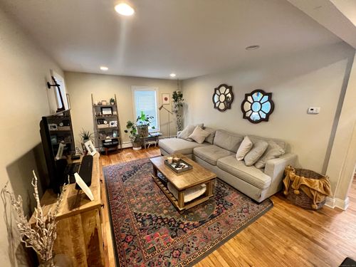 30 Thorpe St, Fairfield, CT, 06824-5725 | Card Image