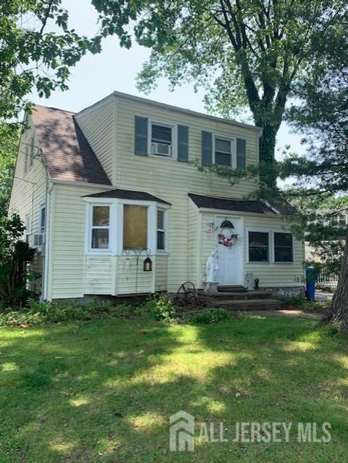 147 Warwick St, Iselin, NJ, 08830-1839 | Card Image