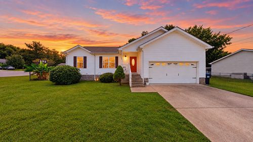 507 Corlew Cir, White Bluff, TN, 37187-2104 | Card Image