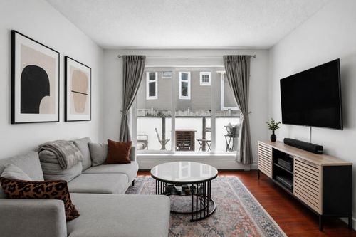 202-2328 Oxford St, Vancouver, BC, V5L1G3 | Card Image