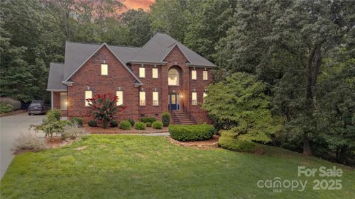 4644 Snow Dr, Harrisburg, NC, 28075-7608 | Card Image
