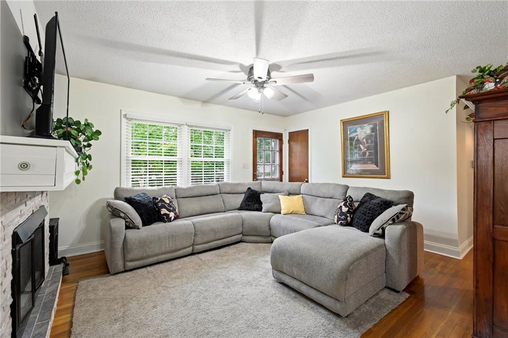 Residential in Sugar Creek 5