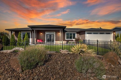 419 Edgewater Way Sw, Mattawa, WA, 99349-2042 | Card Image