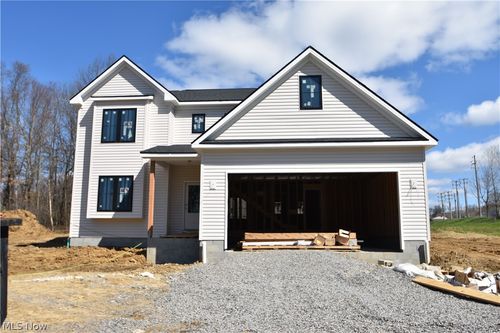 211 Ashwood Landing, Hubbard, OH, 44425 | Card Image