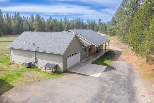 27509 N Perry Rd, Chattaroy, WA, 99003 | Card Image