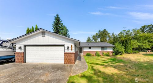 6928 Steelhead Ln, Burlington, WA, 98233-8595 | Card Image