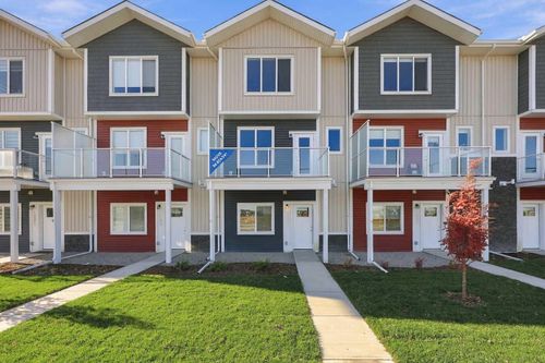 1005-132 Red Embers Link Ne, Calgary, AB, T3N2X8 | Card Image