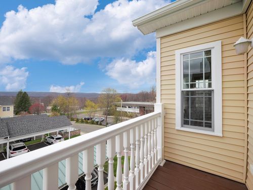 2306 Views Way, Pomona, NY, 10970-3585 | Card Image