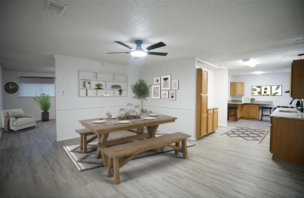 Belaire Dr, Burleson, TX 76028