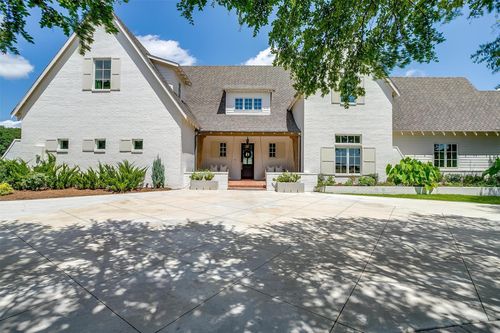 8632 S Fm 1187, Fort Worth, TX, 76126-6002 | Card Image