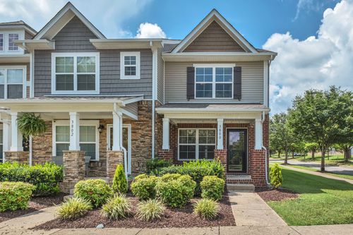 3800 Hoggett Ford Rd, Hermitage, TN, 37076-3595 | Card Image