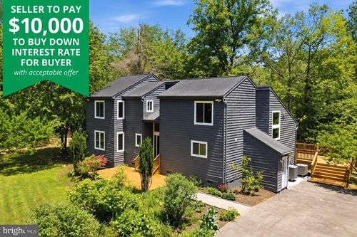 2391 Holly Springs Rd, AMISSVILLE, VA, 20106-1721 | Card Image