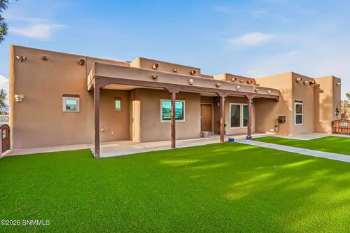 1285 Apple Tree Ln, Las Cruces, NM, 88007-6802 | Card Image