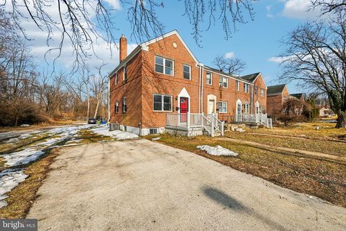 1215 Cooks Ln, BALTIMORE, MD, 21229-1122 | Card Image