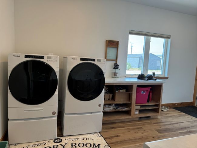 Large Laundry/Mud Room | Image 39