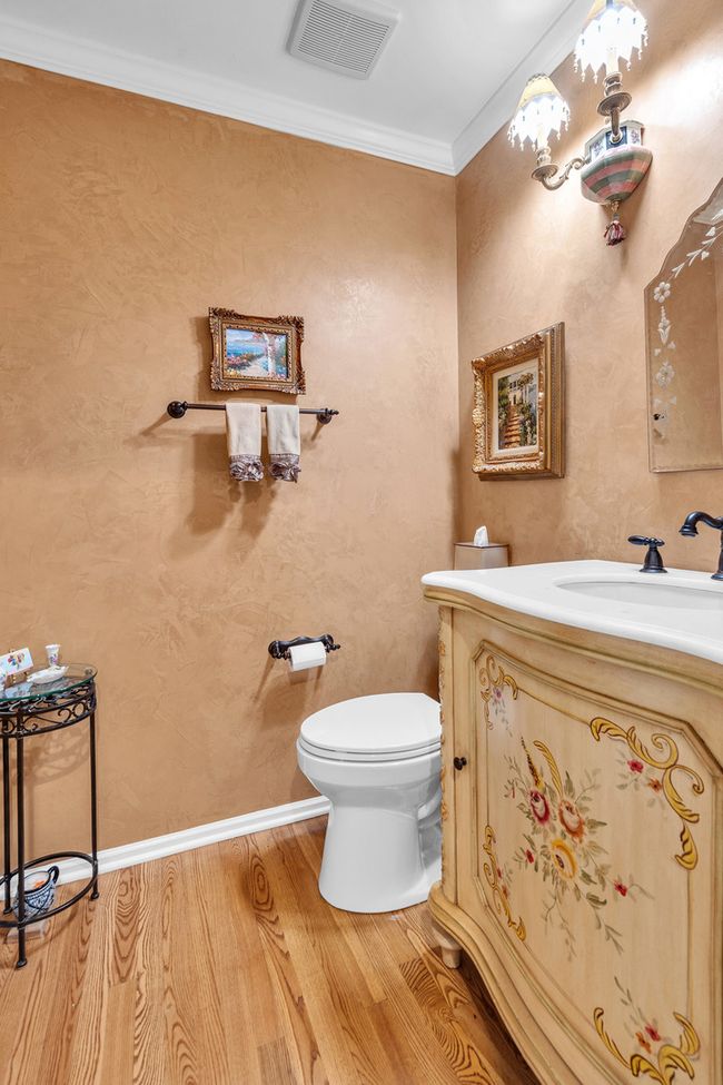 Classic Guest First Floor Half Bath | Image 17
