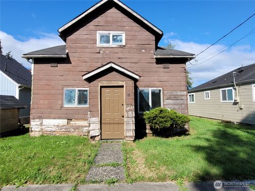 312 N N E St, Aberdeen, WA, 98520-2608 | Card Image