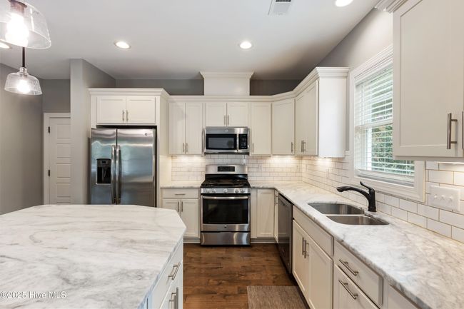 126 Pinebranch Ct, Townhouse with 3 bedrooms, 3 bathrooms and 1 parking in Southern Pines NC | Image 8