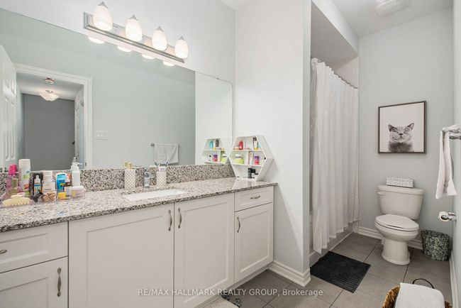 814 Mikinak Rd, Condo with 2 bedrooms, 1 bathrooms and 1 parking in Ottawa ON | Image 12