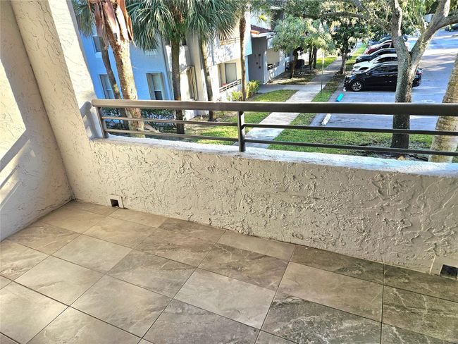 PRIVATE TILED BALCONY TO ENJOY | Image 7