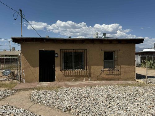 5709 E 26th Street, Tucson, AZ, 85711 | Card Image