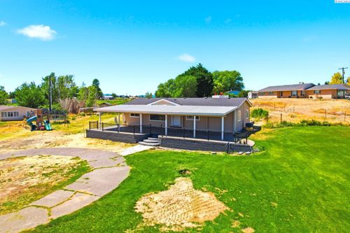 251 Buchanan Road, Selah, WA, 98942 | Card Image