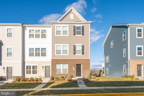 161 Swan Field Ave, RANSON, WV, 25438-4611 | Card Image