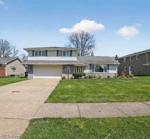 1905 Camberly Dr, Cleveland, OH, 44124-3733 | Card Image