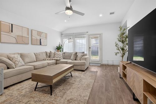 12812 Tokenhouse Ln, Houston, TX, 77047-2232 | Card Image
