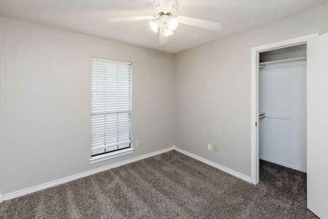 1906 Lavaca Trl, House other with 3 bedrooms, 2 bathrooms and null parking in Carrollton TX | Image 18