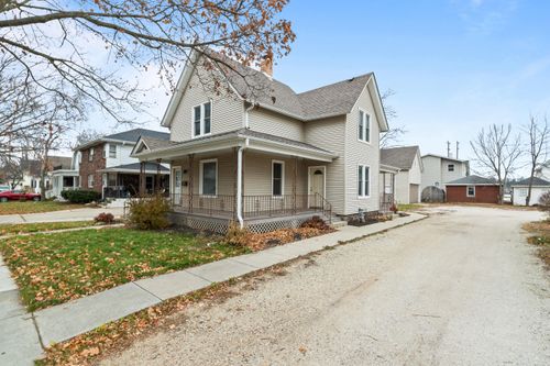 208 W Chestnut St, Burlington, WI, 53105-1205 | Card Image