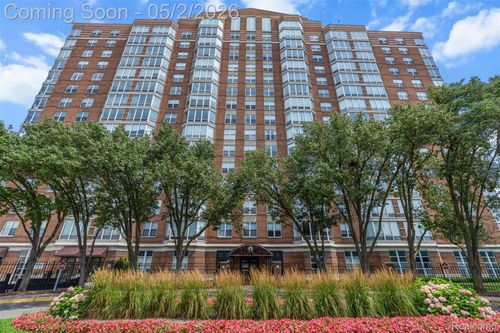 404-250 E Harbortown Dr, Detroit, MI, 48207-5000 | Card Image