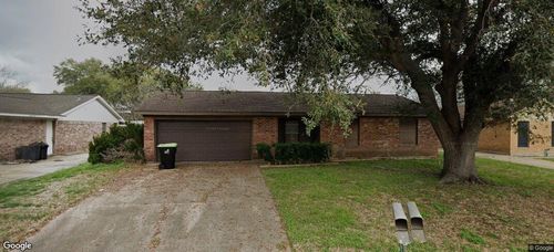 1917 Chapel Heights Dr, Wharton, TX, 77488-4461 | Card Image