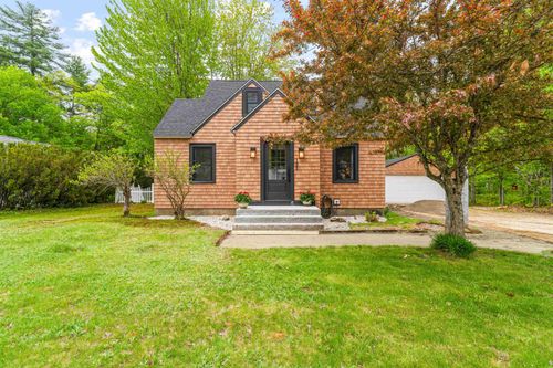 131 Grove St, North Conway, NH, 03860-5311 | Card Image