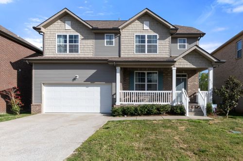 813 Green Meadow Ln, Smyrna, TN, 37167-5856 | Card Image