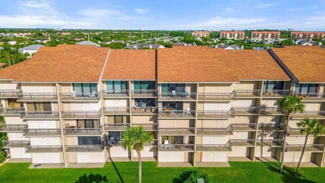 404 - 201 S Seas 404 Drive, Condo with 2 bedrooms, 2 bathrooms and null parking in Jupiter FL | Image 35