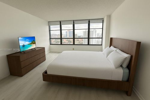 apt-1520-600 Three Islands Blvd, Hallandale Beach, FL, 33009-2850 | Card Image