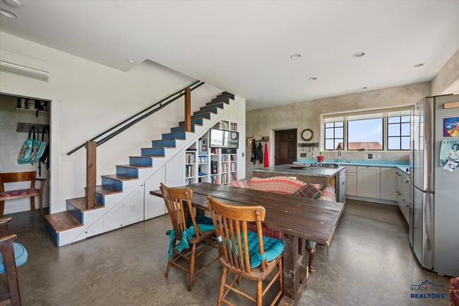 11077 Ridge Rd, House other with 1 bedrooms, 2 bathrooms and null parking in Belle Fourche SD | Image 10