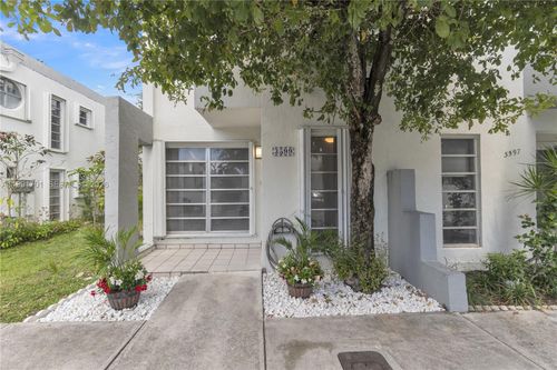 3599-3599 Sw 17th St, Miami, FL, 33145 | Card Image