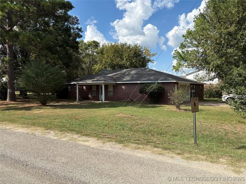 215 E Leecraft Ave, Colbert, OK, 74733-1578 | Card Image